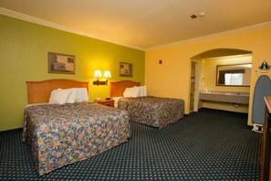 Doppia Deluxe, 2 letti queen, non fumatori | Ferro/asse da stiro, Wi-Fi gratuito, lenzuola