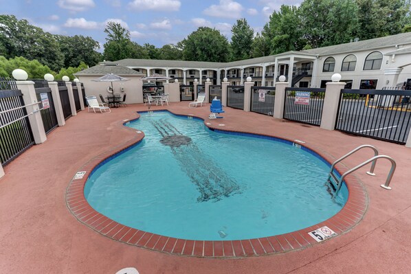 Seasonal outdoor pool