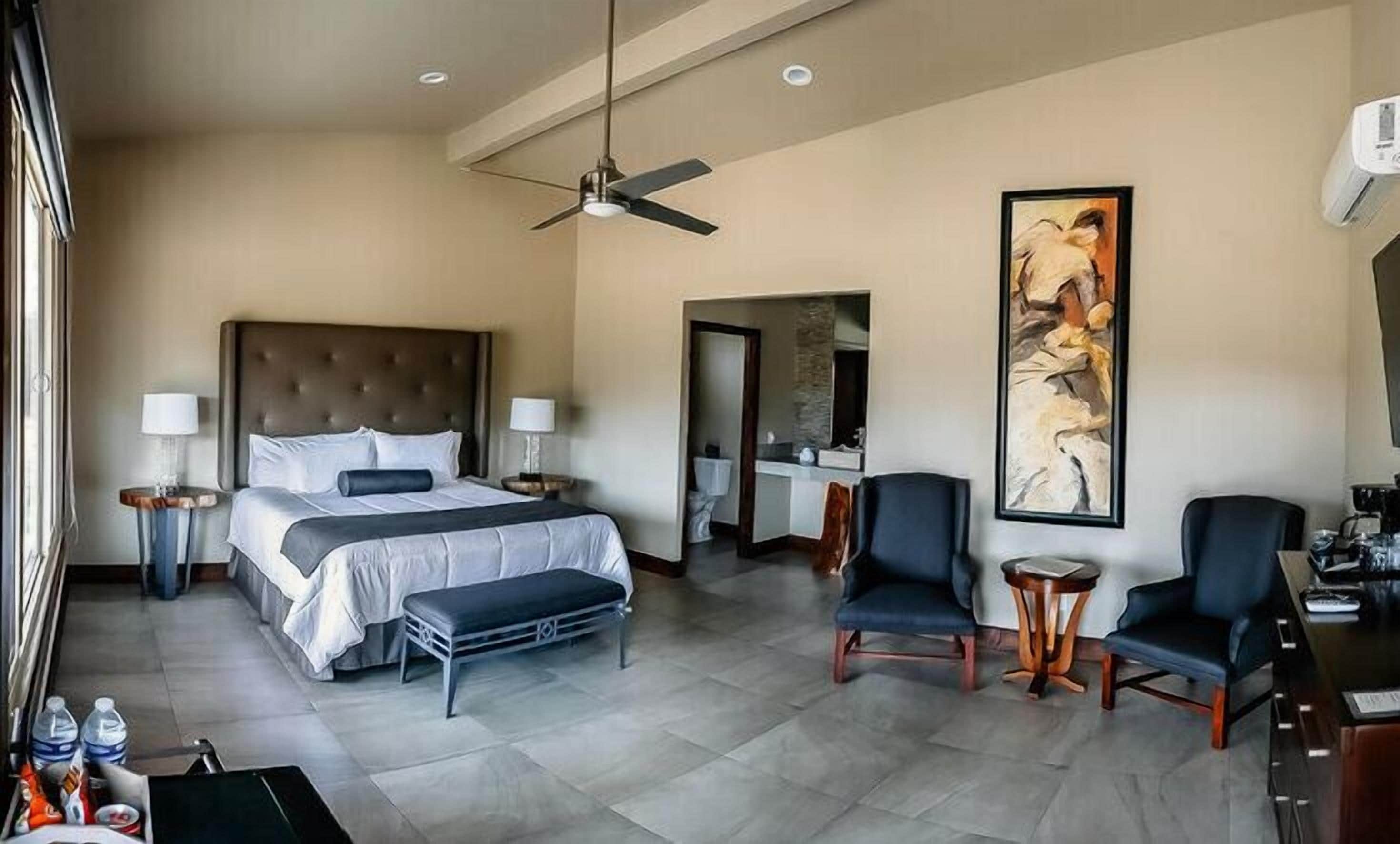 luxury room, 1 king bed, vineyard view, villa napoli | 1 bedroom, premium bedding, pillow-top beds, in-room safe