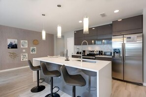 Private kitchen - Le Reve 4 Bedroom Vacation Home 4451 (Kissimmee)