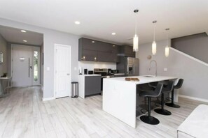 Room - Le Reve 4 Bedroom Vacation Home 4451 (Kissimmee)