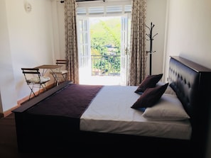 Egyptian cotton sheets, premium bedding, pillow-top beds