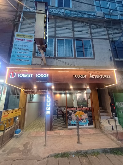 Tourist Lodge