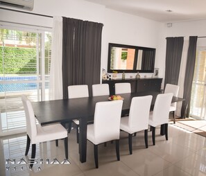 4-Bedroom Villa with Private Pool | In-room dining
