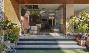 Entrada al alojamiento