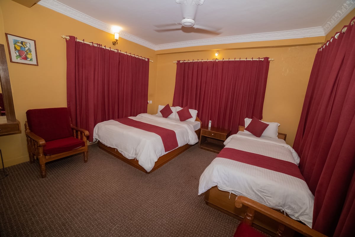 Triple Room
