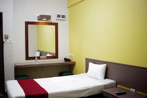 Standard Studio Room | Free WiFi, bed sheets