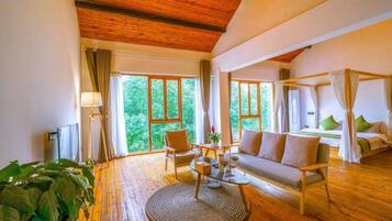 غرفة سوبيريور مزدوجة | مكتب وستائر تعتيم وواي فاي مجانًا