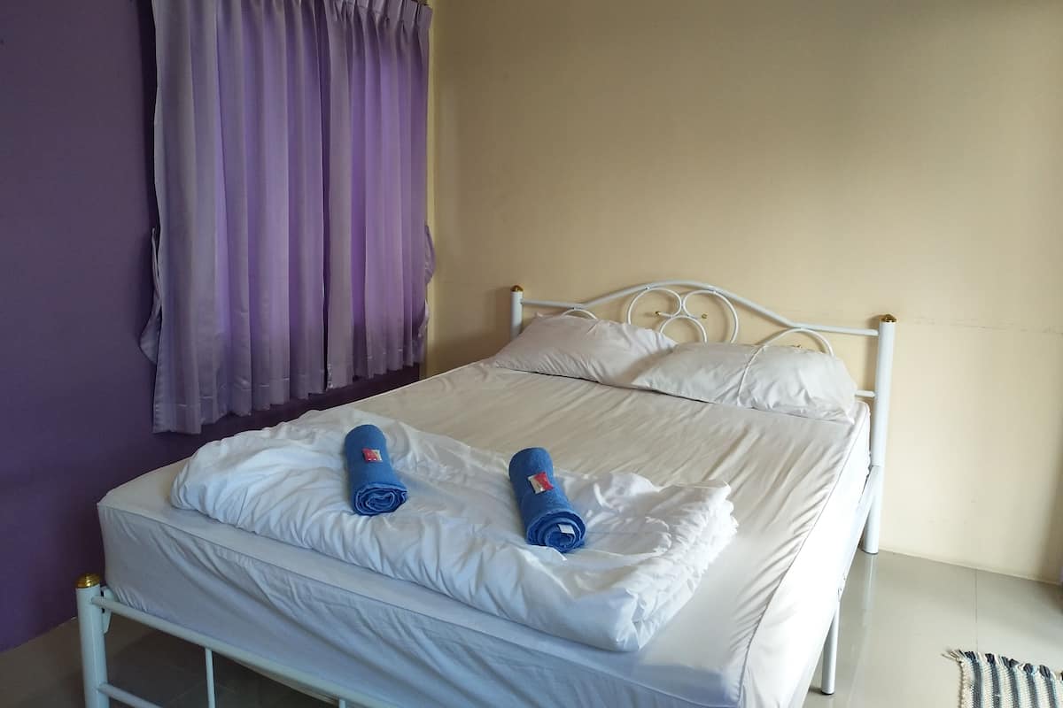 Standard Double Room | Free WiFi