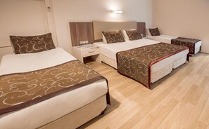 Minibar, desk, free cribs/infant beds, free WiFi - Bolu Termal Otel (Bolu)