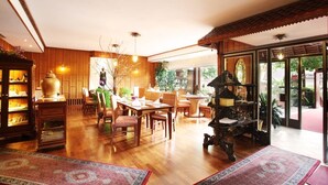 Lobby - Hotel Pfauen (Umkirch)