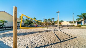 A beach volleyball court with a wooden net and a sandy surface. - Ov3637 - Regal Palms Resort & Spa - 4 Bed 3.5 Baths Villa (Davenport)