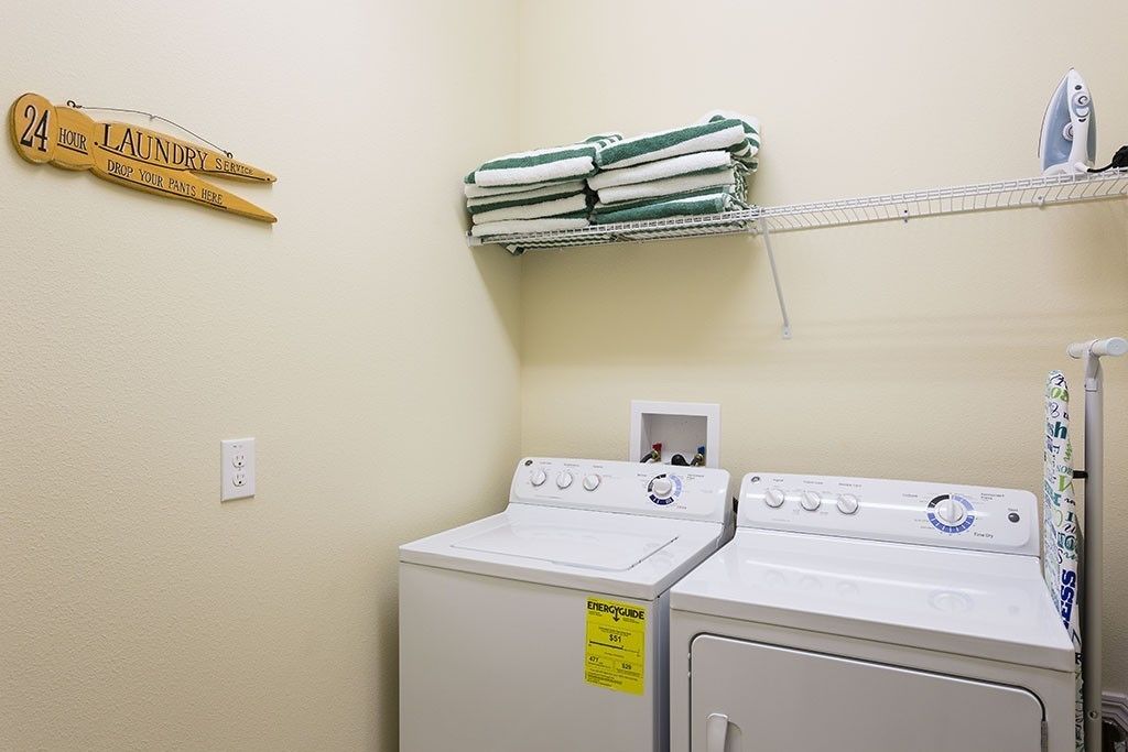 Familienvilla, Whirlpool, zum Garten hin | Wäscherei