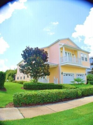 Family Villa, Balcony, Garden Area | Front of property - Ov3372 - Reunion Resort - 5 Bed 5.5 Baths Villa (Kissimmee)
