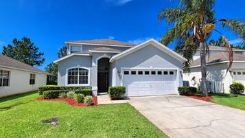 Family Villa, Balcony, Garden Area | Front of property