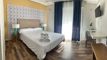 Habitación Deluxe doble | Wifi gratis, ropa de cama, accesible en silla de ruedas