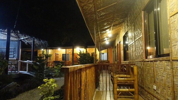 Ảnh chưa phân loại, 1 trong số 39 ảnh, nút