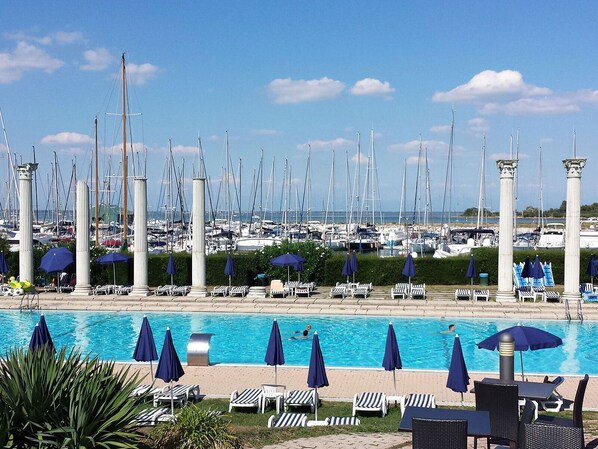 Seasonal outdoor pool