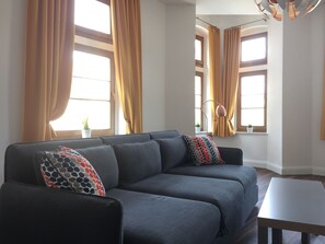 House, 2 Bedrooms | Living room | Flat-screen TV - Ferienwohnung Wittenberg (Lutherstadt Wittenberg)