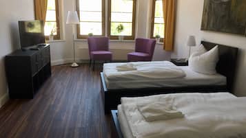 House, 2 Bedrooms | 2 bedrooms, soundproofing, cots/infant beds, free WiFi