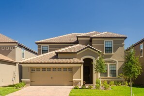 Family Villa, Balcony, Garden Area | Front of property
