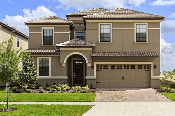 Front of property - Ov3060 - Champions Gate Resort - 8 Bed 5 Baths Villa (Davenport)