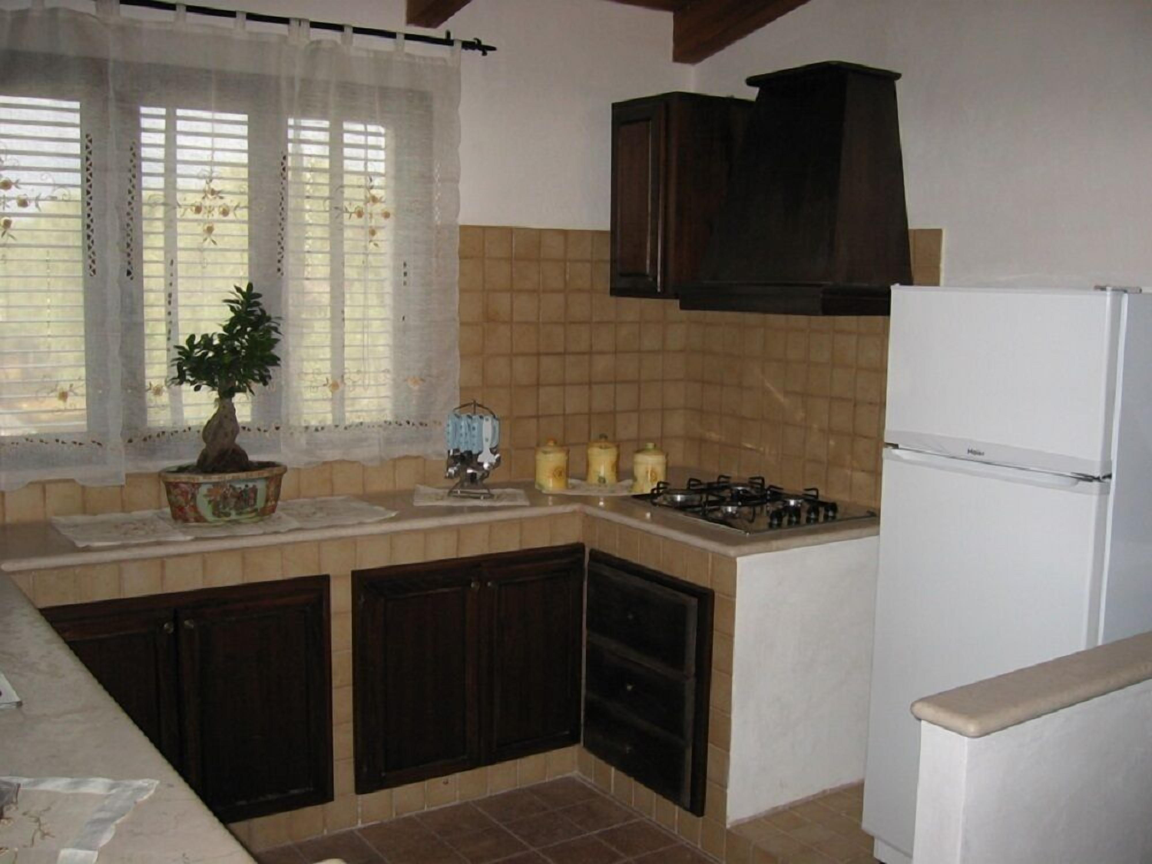 Classic Apartment, Multiple Beds, Non Smoking | Private kitchenette | Full-size fridge, stovetop