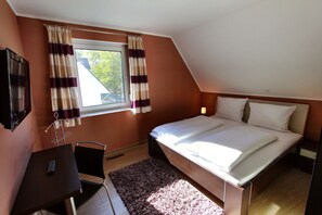 3 slaapkamers, reisbedje, wifi