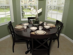 Couples’ dining - Ov2930 - Windsor Hills Resort - 5 Bed 5 Baths Villa (Kissimmee)