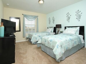 Family Villa, Balcony, Garden Area | 4 bedrooms, iron/ironing board, bed sheets - Ov2897 - Paradise Palms - 4 Bed 3 Baths Townhome (Kissimmee)