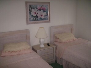 Familienvilla, Balkon, zum Garten hin | 4 Schlafzimmer, individuell dekoriert, individuell eingerichtet