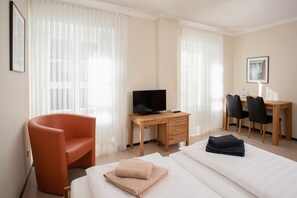 Double Room, Non Smoking | Soundproofing, free WiFi, bed sheets - Hofgärtnerhaus (Dresden)