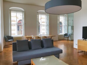 Flat-screen TV - Hofgärtnerhaus (Dresden)