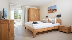 Soundproofing, free WiFi, bed sheets - Hofgärtnerhaus (Dresden)