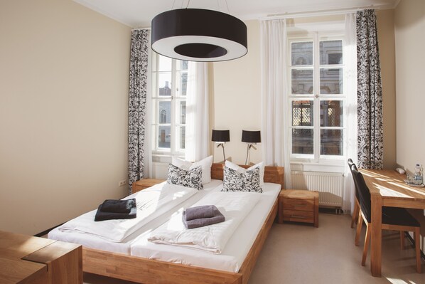Double Room, Non Smoking | Soundproofing, free WiFi, bed sheets