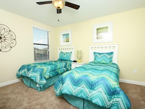 Perhehuvila, parveke, puutarha-alue | Näkymä huoneesta