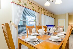 Family dining - Ovm2407 - Watersong - 5 Bed 4 Baths Villa (Davenport)