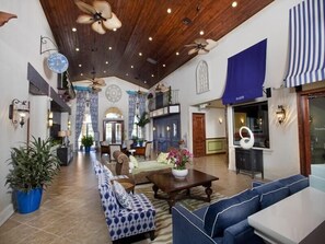 Lobby lounge