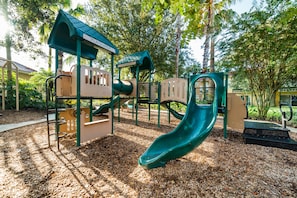 Children’s play area – outdoor