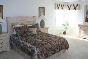 Villa familiar, balcón, en el área del jardín | 5 habitaciones y espacio para trabajar con laptop