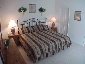 Family Villa, Balcony, Garden Area | 3 bedrooms, iron/ironing board, WiFi, bed sheets