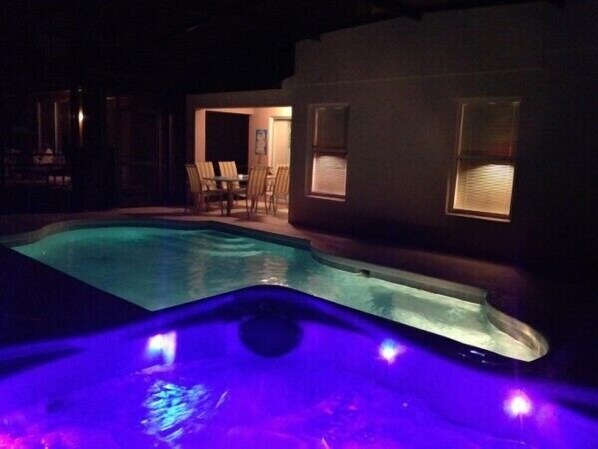 2 outdoor pools, pool umbrellas, sun loungers