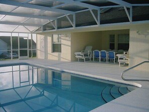 Seasonal outdoor pool, pool loungers - Ov2498 - Loma Vista - 4 Bed 3 Baths Villa (Davenport)