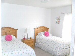Villa Familiale, balcon, côté jardin | Vue de la chambre