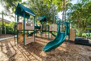 Children’s play area – outdoor