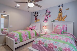 Familien-Stadtwohnung, Whirlpool, zum Garten hin | Kinder-Themenzimmer