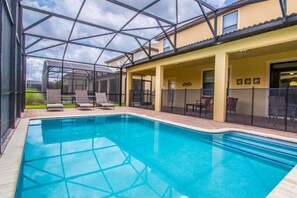 2 outdoor pools, pool umbrellas, pool loungers - Ov4089 - Champions Gate Resort - 5 Bed 4.5 Baths Villa (Davenport)