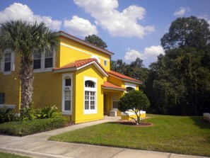 Family Townhome, Balcony, Garden Area | Garden view