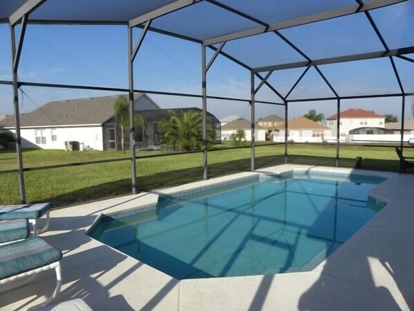 Family Townhome, Private Pool, Garden Area | Outdoor pool