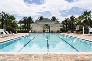 8 outdoor pools, pool umbrellas, pool loungers - Ov4231 - Reunion Resort - 3 Bed 2 Baths Villa (Kissimmee)